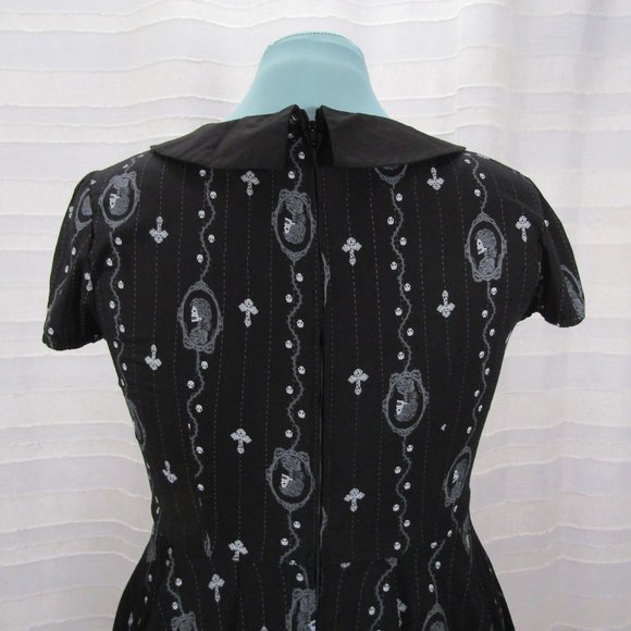 Hell Bunny Collared Gemma Mini Dress in Black Pinstripe Skull Cameo - M - Picture 5 of 10
